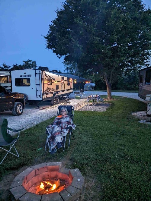 Budget Coach USA camping near Mammoth Caves National Park